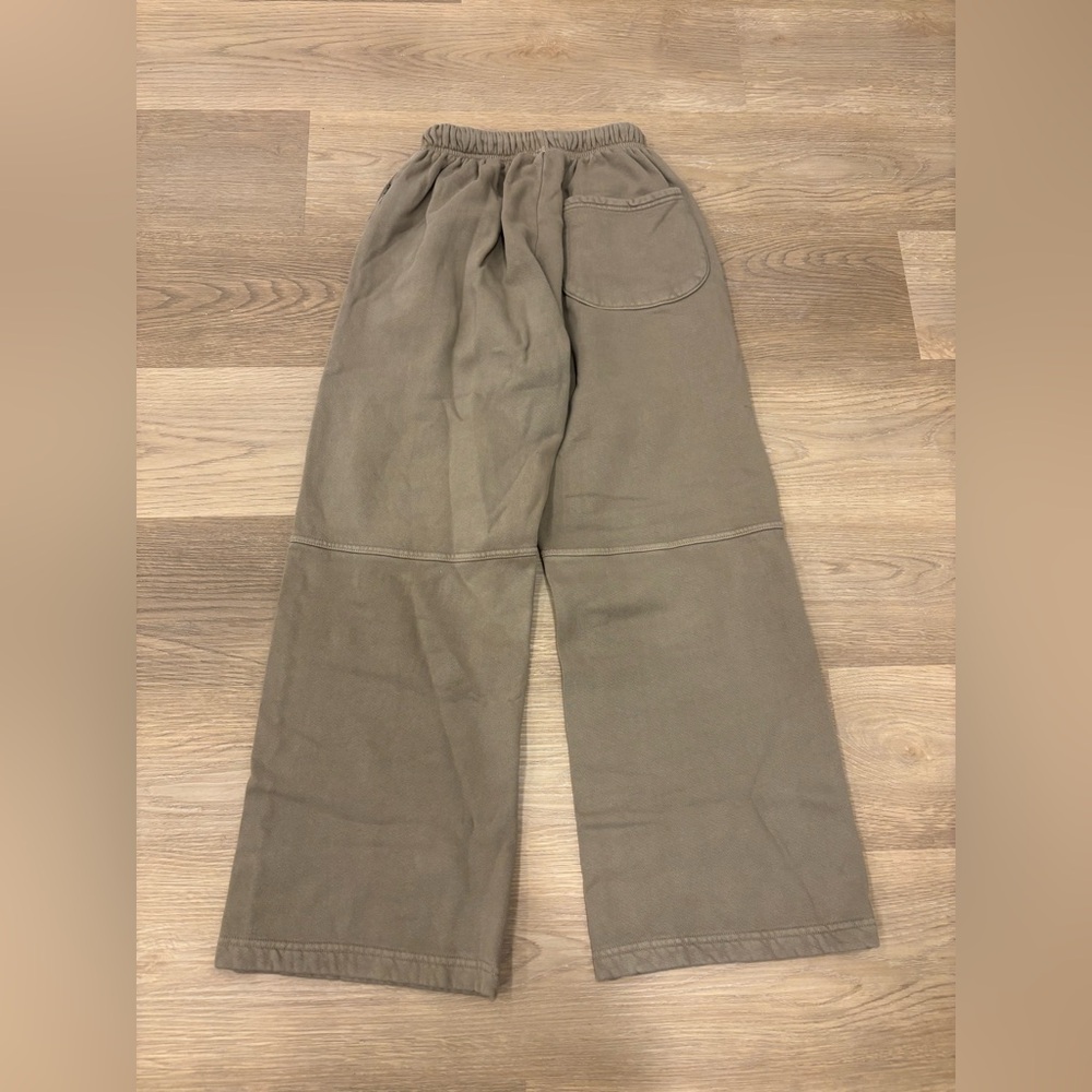 Cherry LA Parachute Wide-leg‎ Cotton Sweatpants Tan - Picture 3 of 7